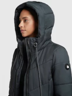 Khujo Manteaux Dhiver Manteau D’hiver Aribay Femme Bleu Nuit -ventes de vêtements khujo f8bfc0d61704f3e80c85bed8321faa64 scaled